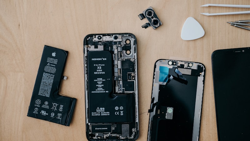 iPhone 17の電源が消えないときの対処法|強制終了できない原因と今すぐ試せる解決策