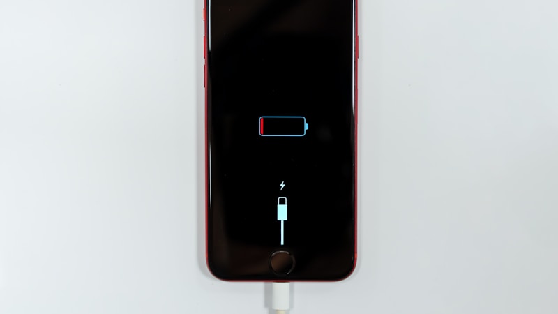 iPhoneでおすそ分け充電はできる?やり方・対応機種・できない理由をやさしく解説